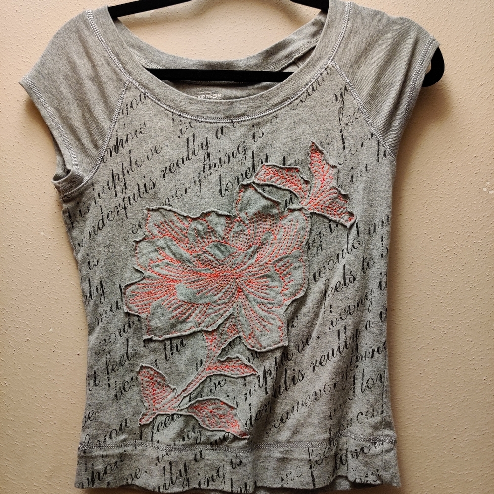 Gray Floral Women's Top size M
